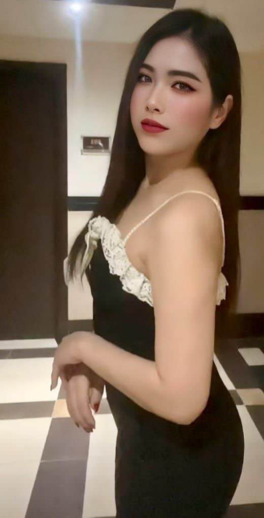 Sophie Lee - Foot Massage Specialist